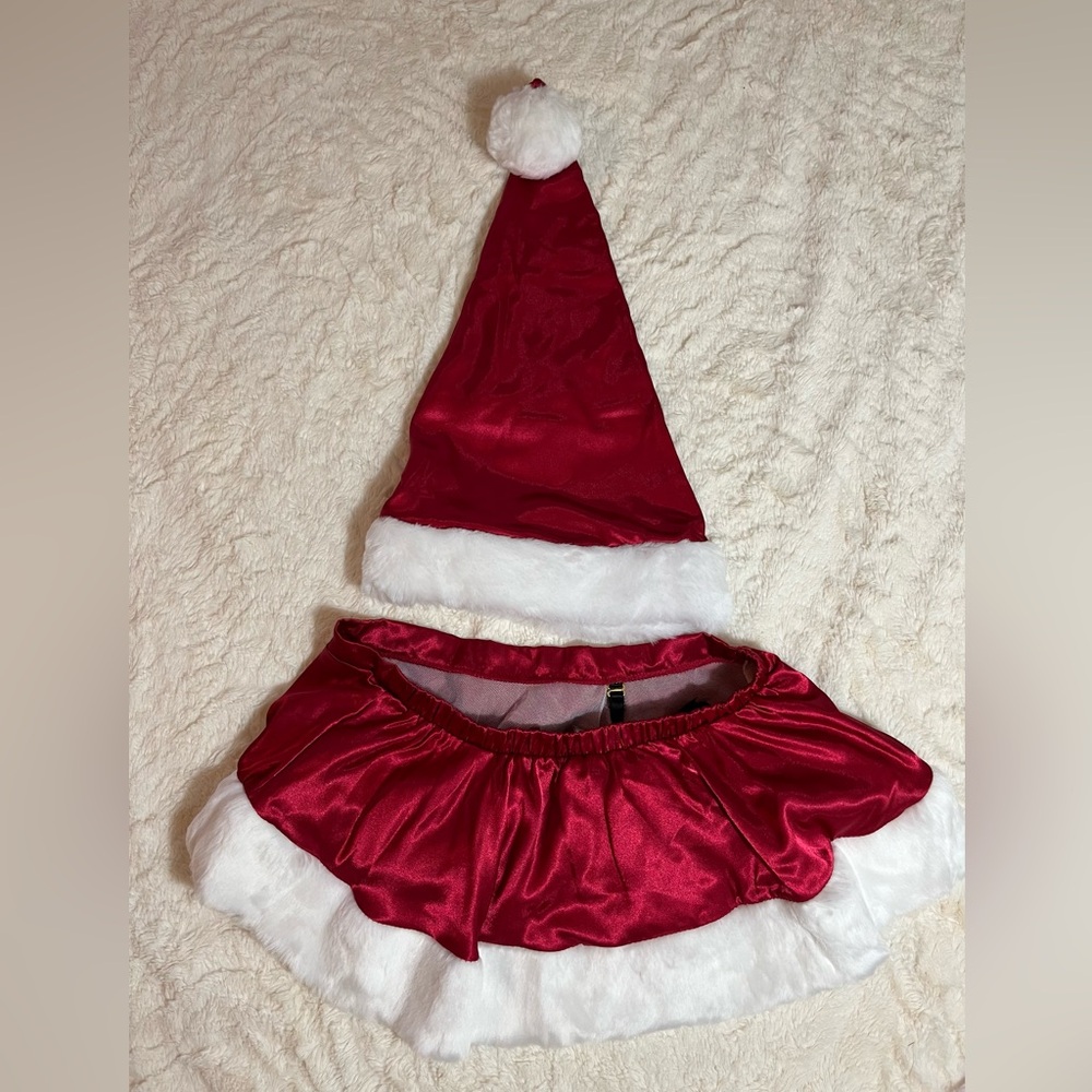 Victoria’s Secret Santa sexy skirt and hat set. Red. One size.